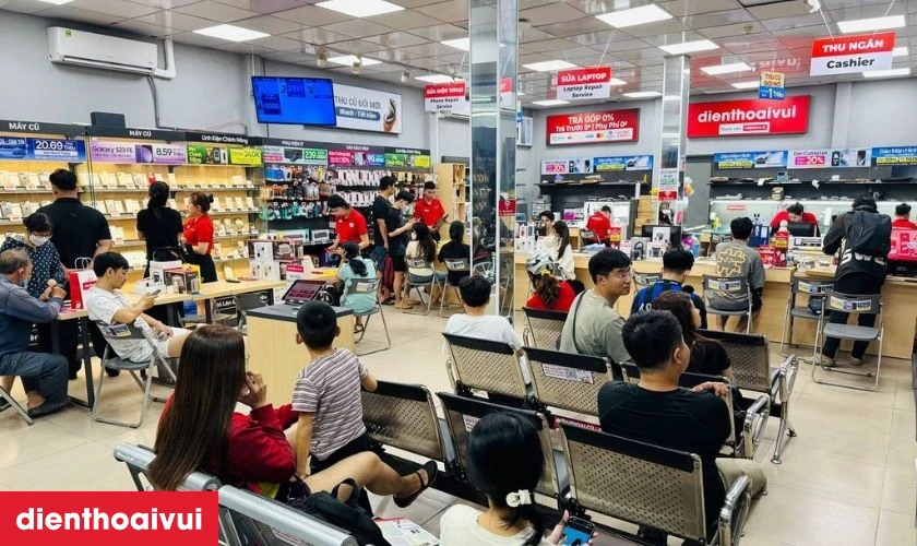 Thay &eacute;p k&iacute;nh Vivo Y17s uy t&iacute;n tại Điện Thoại Vui