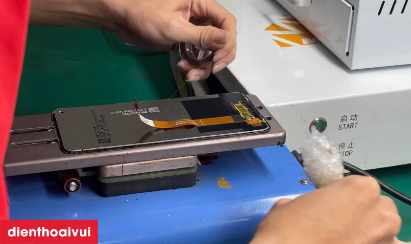 Quy trình thay ép kính 14T Pro minh bạch lấy liền tại Điện Thoại Vui