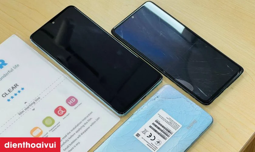 Quy tr&igrave;nh thay &eacute;p k&iacute;nh Xiaomi Redmi 13C minh bạch lấy liền tại Điện Thoại Vui