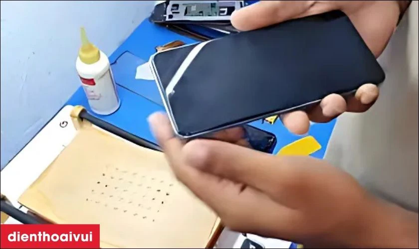 Những lưu ý trước khi thay ép kính Xiaomi Redmi Note 11 Pro