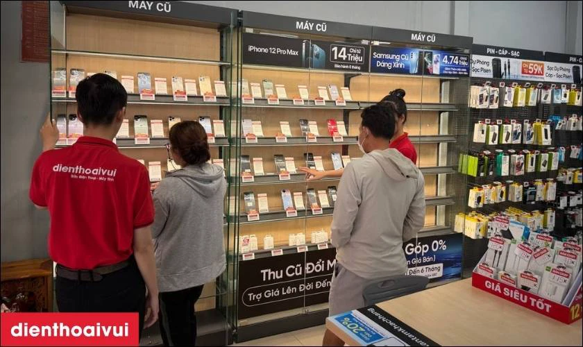 Cửa hàng thay ép kính chính hãng, lấy liền tại Điện Thoại Vui