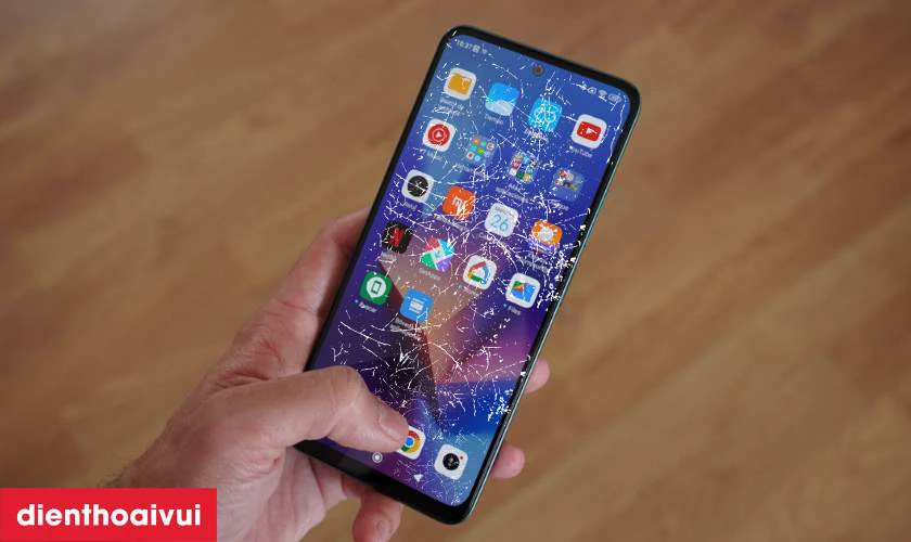 Trường hợp nào bạn cần thay ép kính Xiaomi Redmi Note 14s?
