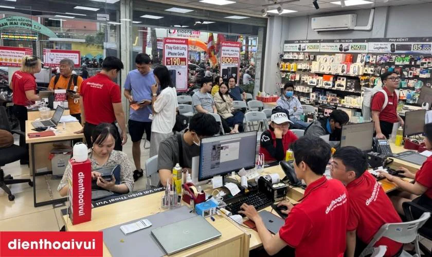 Địa chỉ thay IC nguồn iPhone uy t&iacute;n tại HCM v&agrave; H&agrave; Nội?
