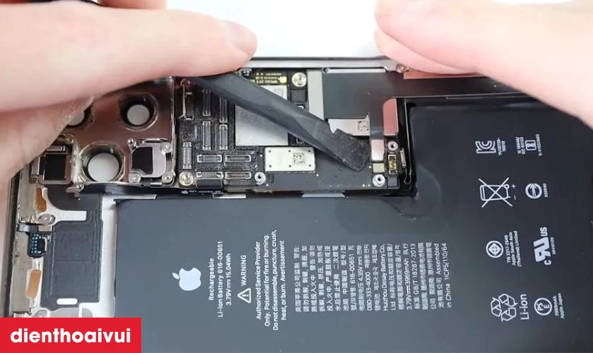 Thay IC nguồn iPhone 12 là gì?