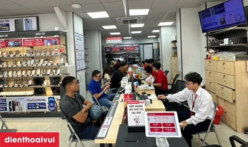 Tiếp nhận và kiểm tra ban đầu