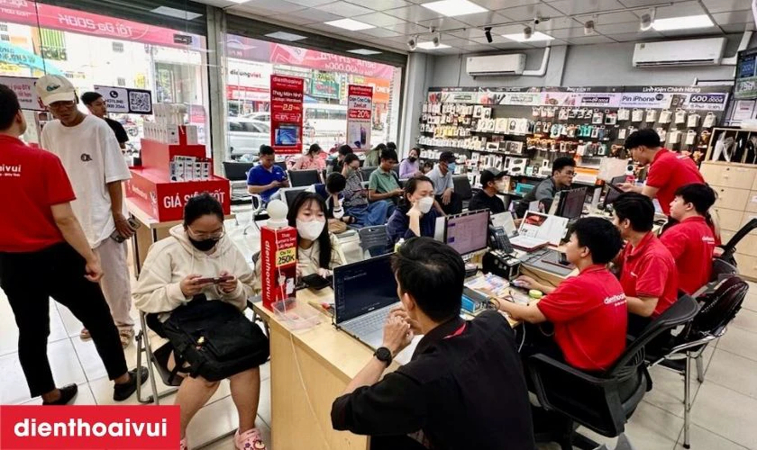 Địa chỉ thay IC sạc iPhone 12 Pro uy tín tại TPHCM & Hà Nội