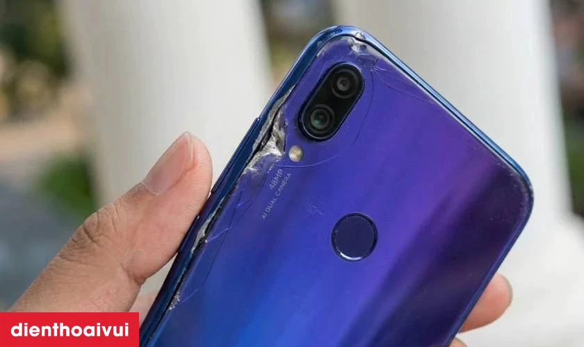 Trường hợp cần thay khung sườn Huawei Nova 3E