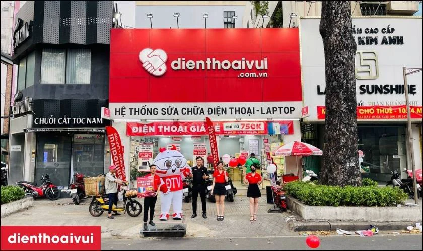 Thay k&iacute;nh cảm ứng tại Điện Thoại Vui gi&aacute; tốt, nhanh ch&oacute;ng lấy liền