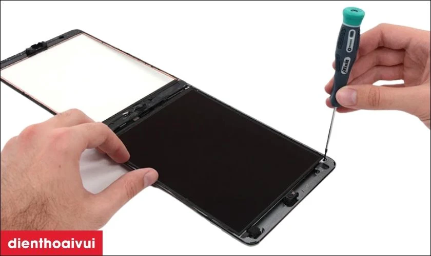 Thay k&iacute;nh cảm ứng iPad Mini 2 l&agrave; g&igrave;?