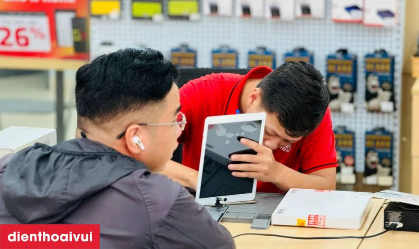B&agrave;n giao v&agrave; hướng dẫn sử dụng