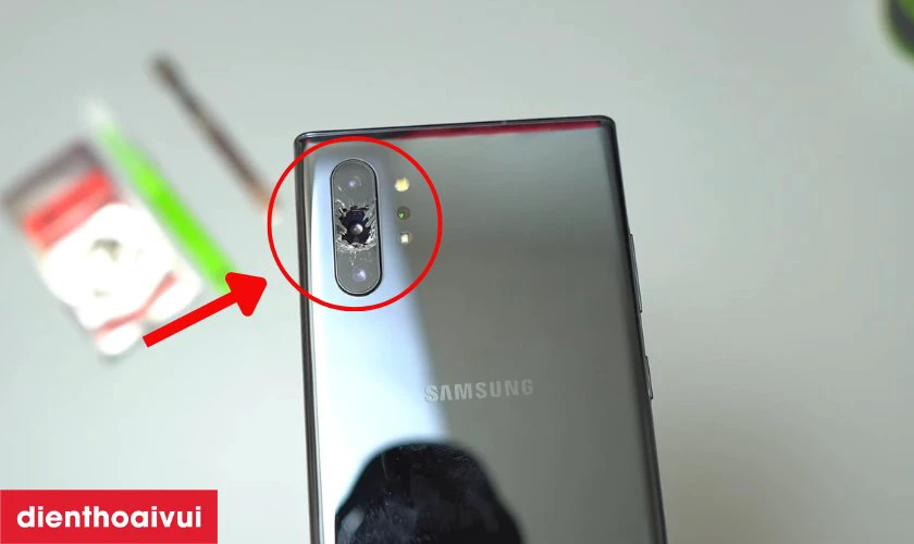 Khi n&agrave;o bạn n&ecirc;n thay k&iacute;nh camera Samsung Galaxy Note 10 Plus