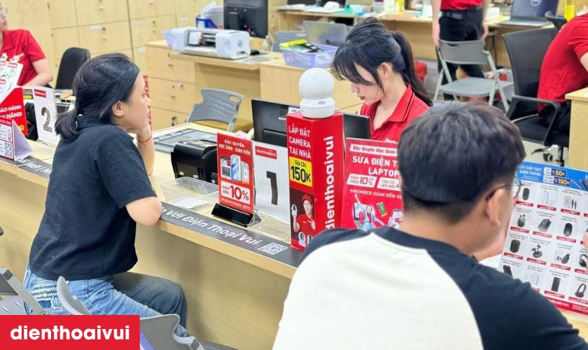 Dịch vụ thay k&iacute;nh camera kh&ocirc;ng khung Samsung Note 20 Ultra ch&iacute;nh h&atilde;ng, lấy liền tại Điện Thoại Vui được kh&aacute;ch h&agrave;ng lựa chọn
