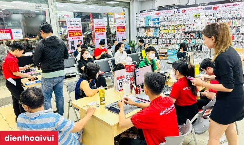 Địa chỉ thay k&iacute;nh camera sau iPhone 12 Pro Max viền d&agrave;y 1x