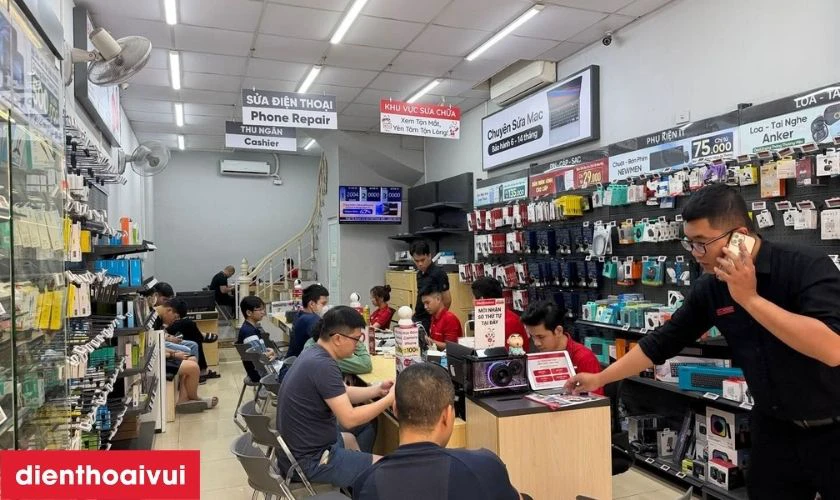 Quy tr&igrave;nh thay k&iacute;nh camera sau iPhone 17 Pro chuy&ecirc;n nghiệp