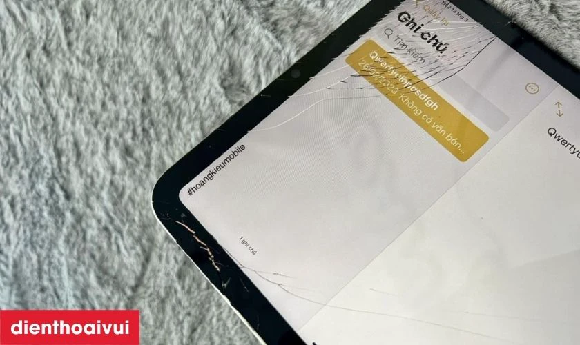 C&aacute;c dấu hiệu nhận biết bạn cần thay &eacute;p k&iacute;nh mới