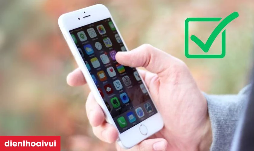 Những lưu &yacute; trước khi thay &eacute;p k&iacute;nh iPhone 8