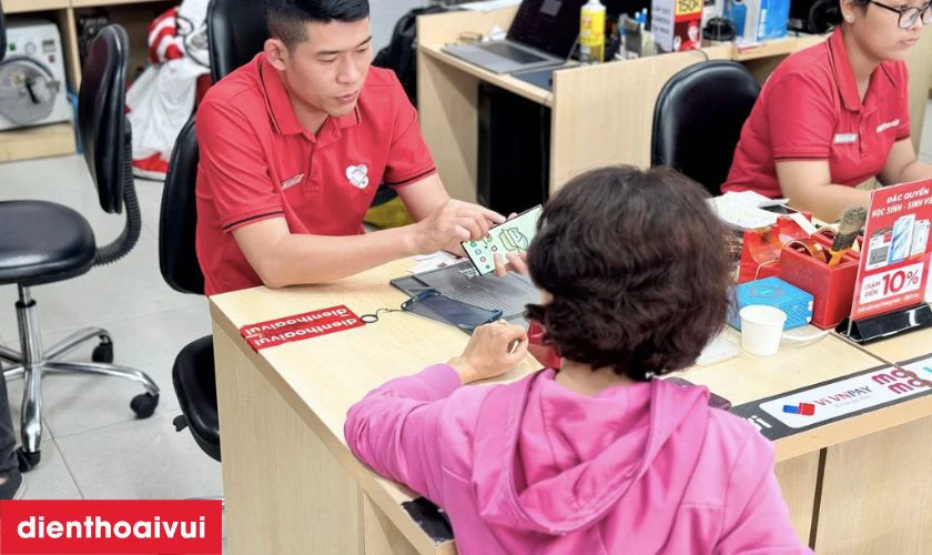 Quy trình thay kính lưng Asus ROG Phone 6 lấy liền tại Điện Thoại Vui
