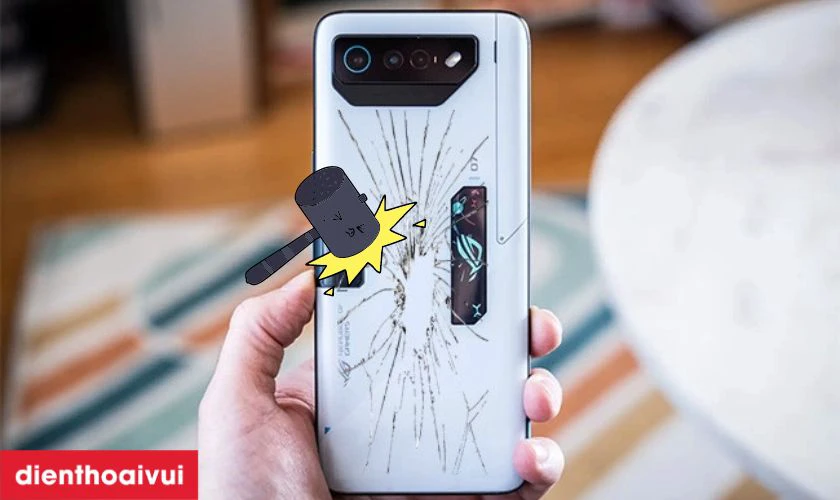 Nguy&ecirc;n nh&acirc;n l&agrave;m hỏng k&iacute;nh lưng ROG Phone