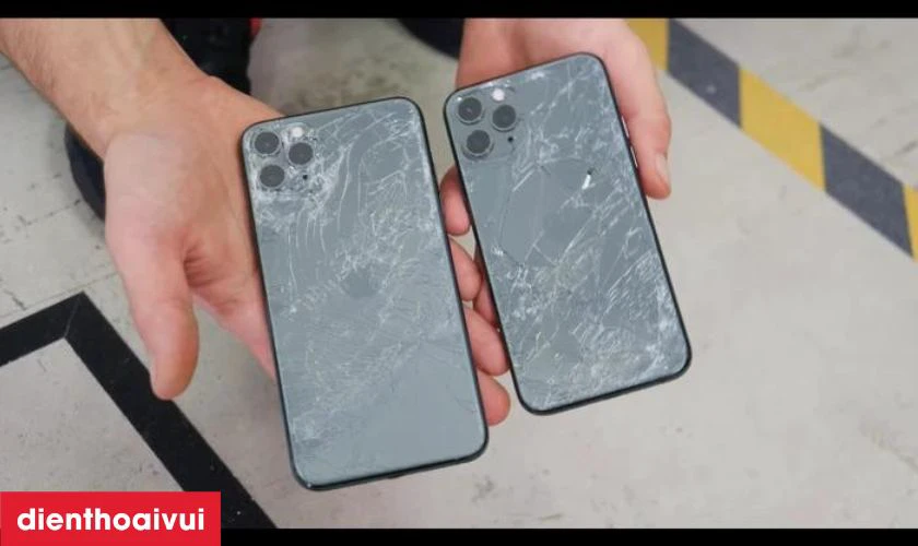 Thay k&iacute;nh lưng iPhone 11 Pro ch&iacute;nh h&atilde;ng Aries l&agrave; g&igrave;?