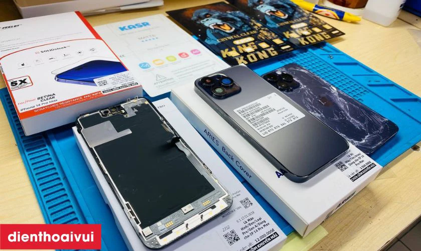 N&ecirc;n thay k&iacute;nh lưng iPhone 11 Pro ch&iacute;nh h&atilde;ng Aries ở đ&acirc;u uy t&iacute;n, lấy liền lại TPHCM v&agrave; H&agrave; Nội?