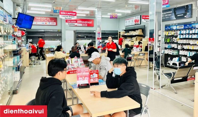N&ecirc;n thay k&iacute;nh lưng iPhone 12 ch&iacute;nh h&atilde;ng Aries ở đ&acirc;u uy t&iacute;n, lấy liền tại TPHCM v&agrave; H&agrave; Nội?