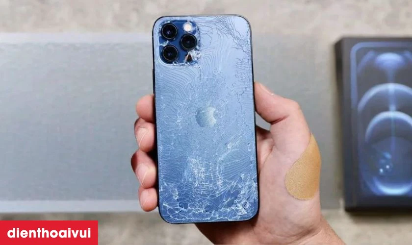 Khi n&agrave;o bạn n&ecirc;n thay k&iacute;nh lưng