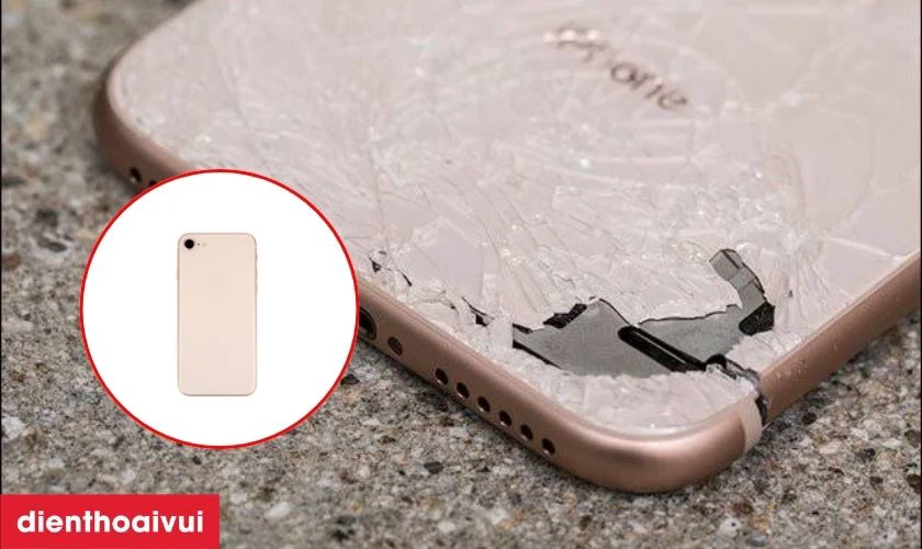 Nguy&ecirc;n nh&acirc;n khiến ta phải thay mặt lưng iPhone 8 v&agrave; c&aacute;ch khắc phục tạm thời