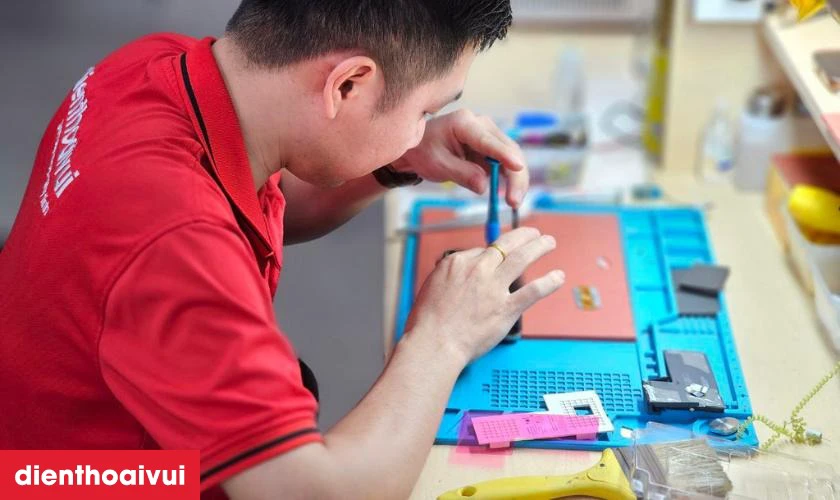 Quy trình thay kính lưng iPhone Air GENA tại Điện Thoại Vui