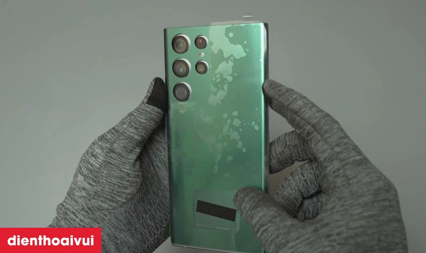 K&iacute;nh lưng Safety được l&agrave;m từ chất liệu cao cấp vừa thẩm mỹ vừa bền bỉ
