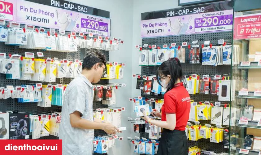 Địa chỉ thay k&iacute;nh lưng Samsung