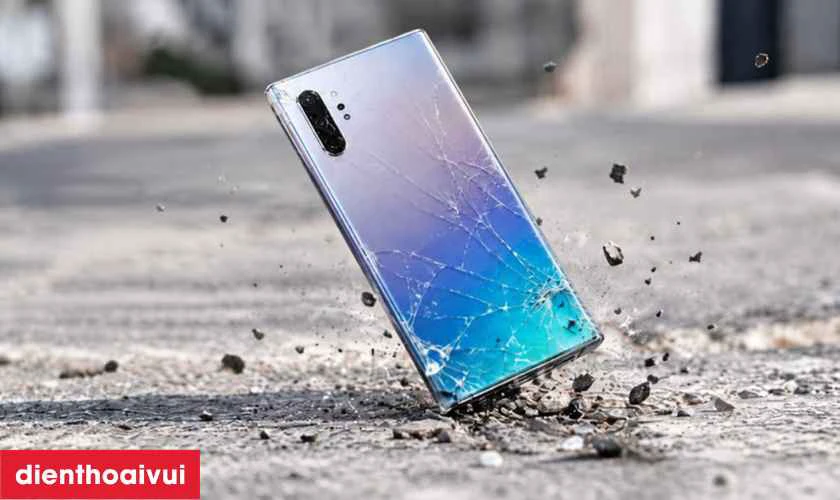 Nguy&ecirc;n nh&acirc;n khiến mặt lưng Galaxy Note 10 Plus nứt vỡ, xuống cấp