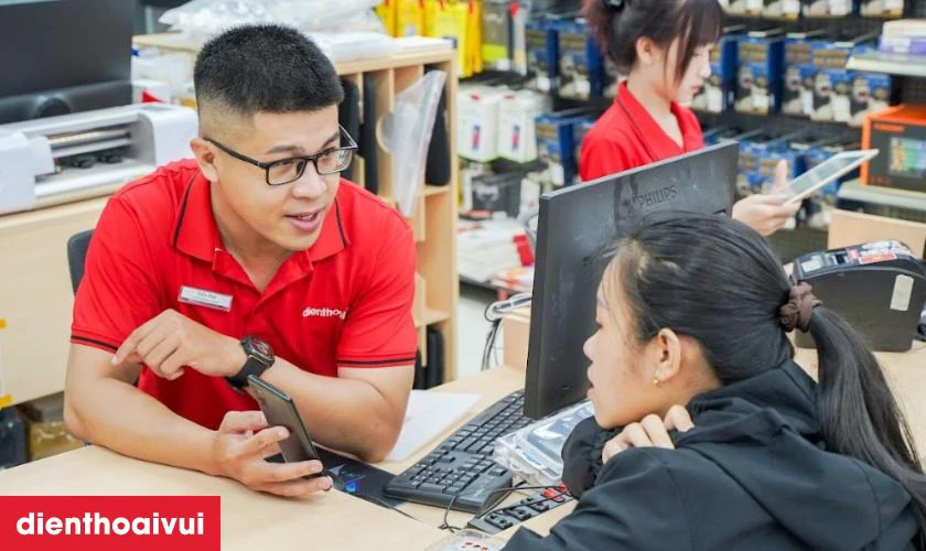 Quy trình thay kính lưng Vivo Y28 lấy liền tại Điện Thoại Vui