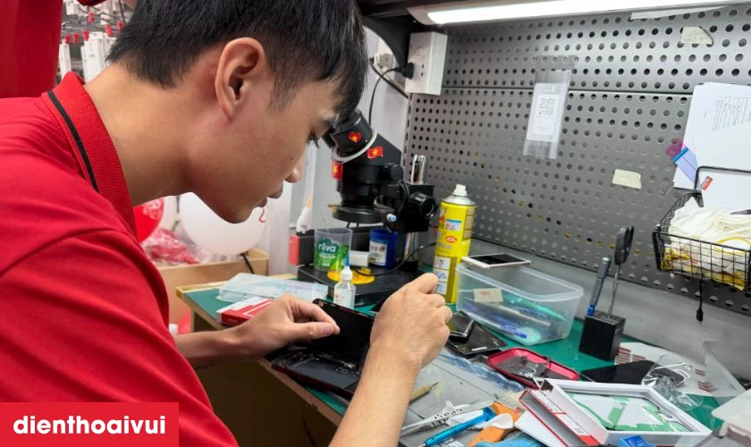 Địa chỉ thay kính lưng Vivo Y35 ở đâu uy tín tại TPHCM, Hà Nội, Đồng Nai?