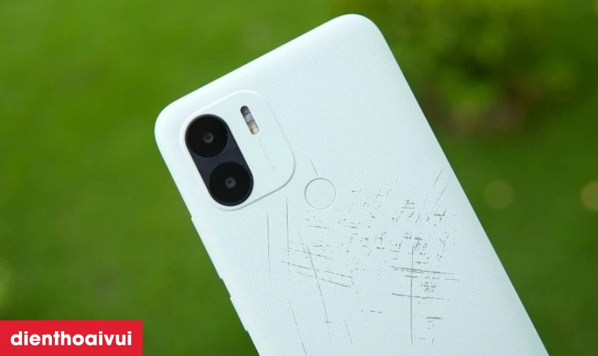 Dấu hiệu nhận biết cần thay kính lưng Xiaomi Redmi A2 Plus