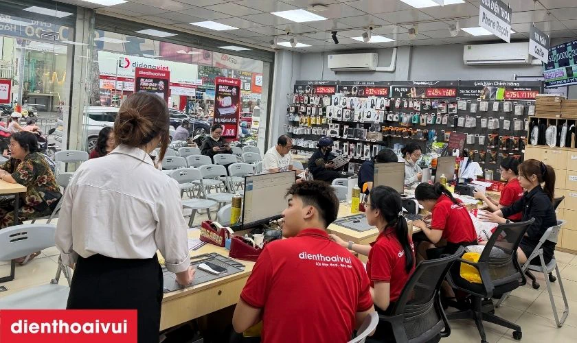 Thay k&iacute;nh lưng Xiaomi Redmi Note 14 Pro Plus uy t&iacute;n tại Điện Thoại Vui