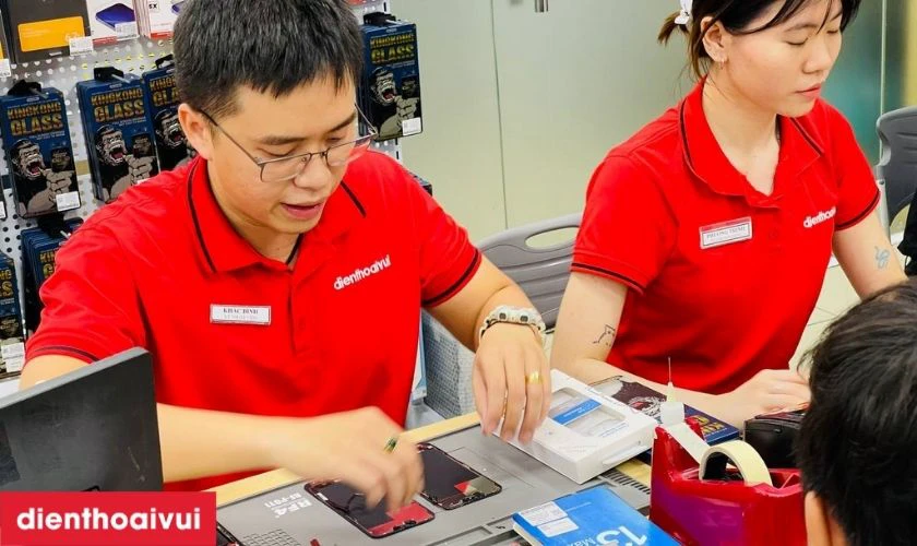 M&aacute;y c&oacute; bị thấm nước sau khi thay k&iacute;nh kh&ocirc;ng?