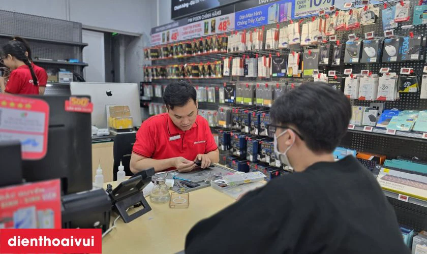 Dịch vụ thay loa ngoài iPhone 13 Aries chính hãng, lấy liền tại Điện Thoại Vui