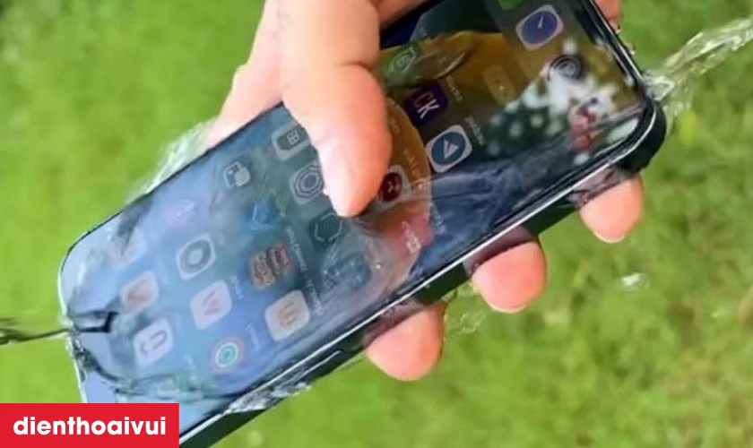 Nguy&ecirc;n nh&acirc;n tại sao iPhone 13 Pro Max bị hư loa ngo&agrave;i