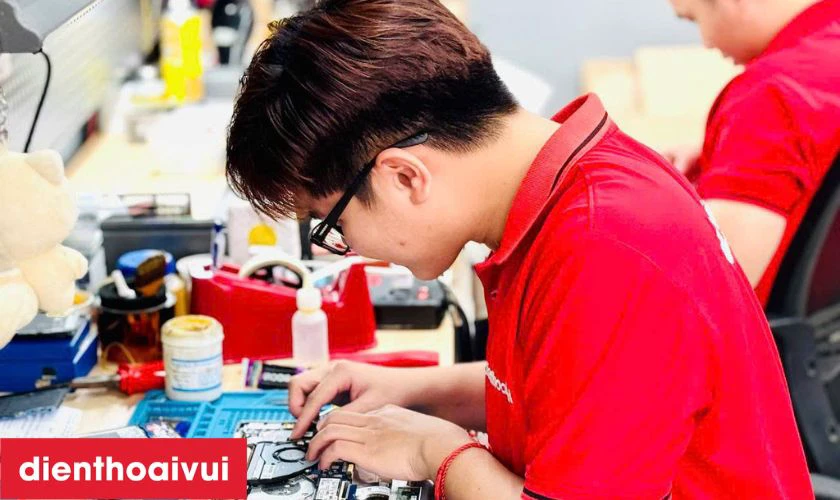 Thay loa ngo&agrave;i mới&nbsp;