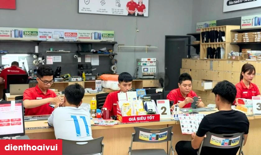 V&igrave; sao n&ecirc;n thay loa ngo&agrave;i iPhone tại Điện Thoại Vui