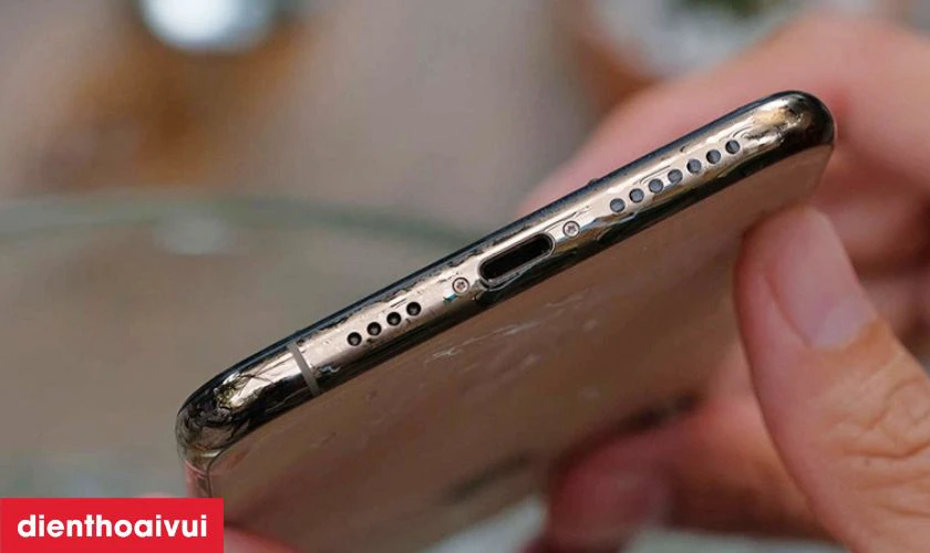 Nguy&ecirc;n nh&acirc;n điện thoại iPhone X bị hư loa thường gặp