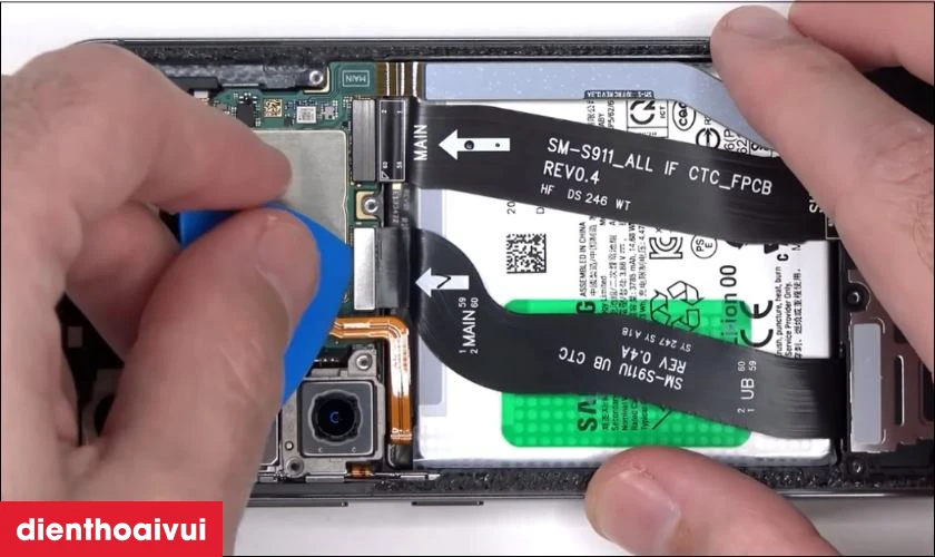 Thay loa ngoài Samsung Galaxy S23 Plus có ảnh hưởng gì đến dữ liệu không