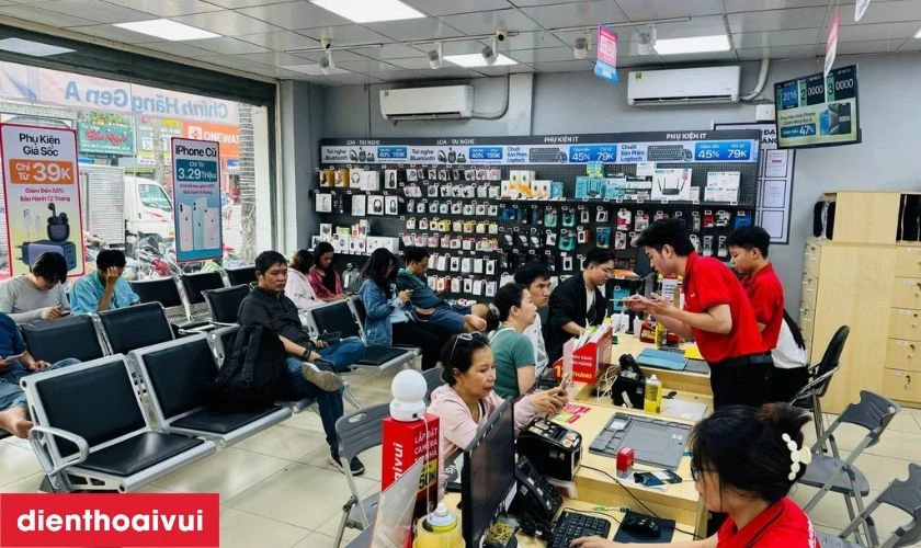 Quy tr&igrave;nh thay loa ngo&agrave;i Samsung Z Fold 4 chuy&ecirc;n nghiệp, lấy liền tại Điện Thoại Vui