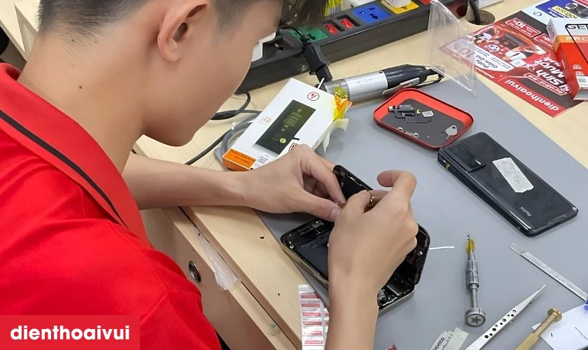 Quy trình thay loa OPPO tại Điện Thoại Vui