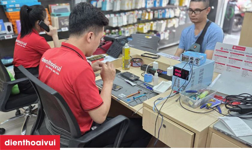 Địa chỉ thay loa trong iPhone 11 Pro ở đâu chính hãng tại TPHCM, Hà Nội, Đồng Nai?