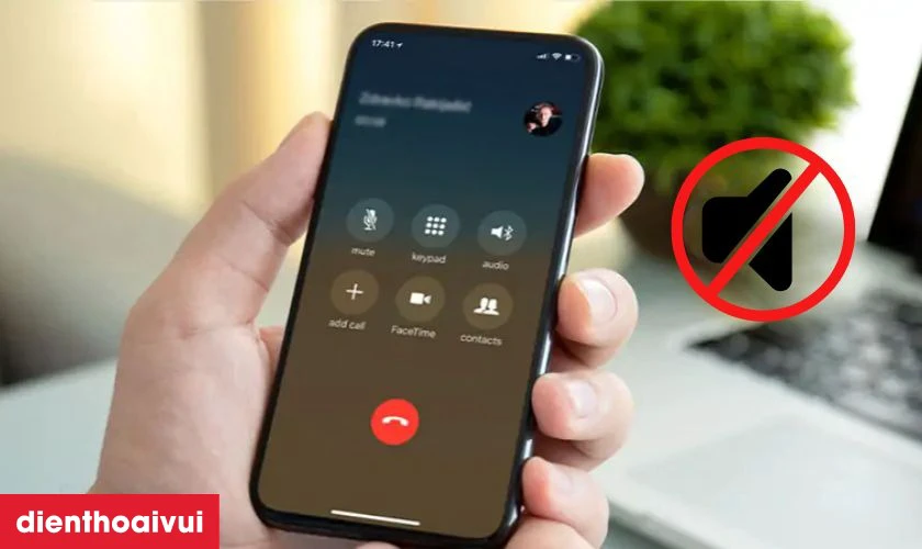 Thay loa trong iPhone 13 l&agrave; g&igrave;