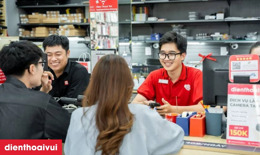 Những lưu &yacute; trước khi thay loa trong iPhone 15