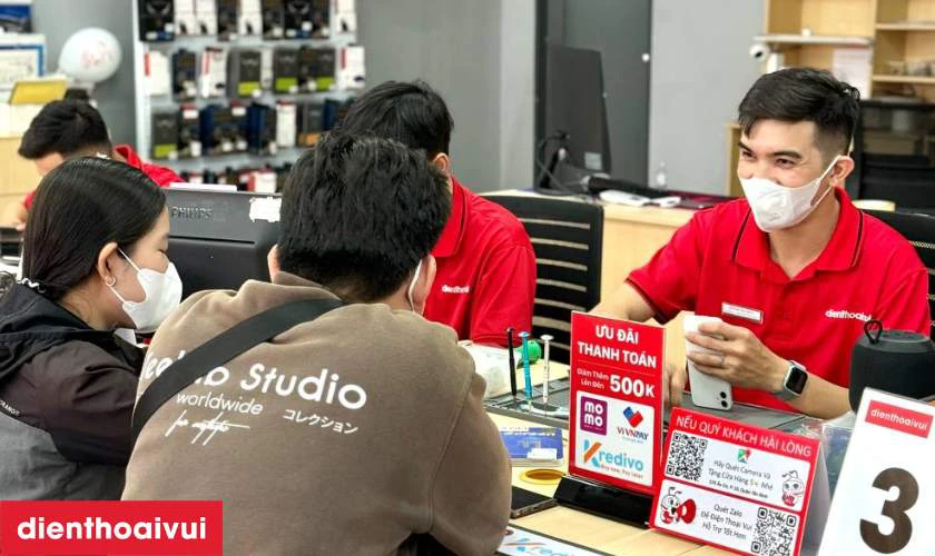 Dịch vụ thay loa trong iPhone 16 ch&iacute;nh h&atilde;ng, lấy liền tại Điện Thoại Vui