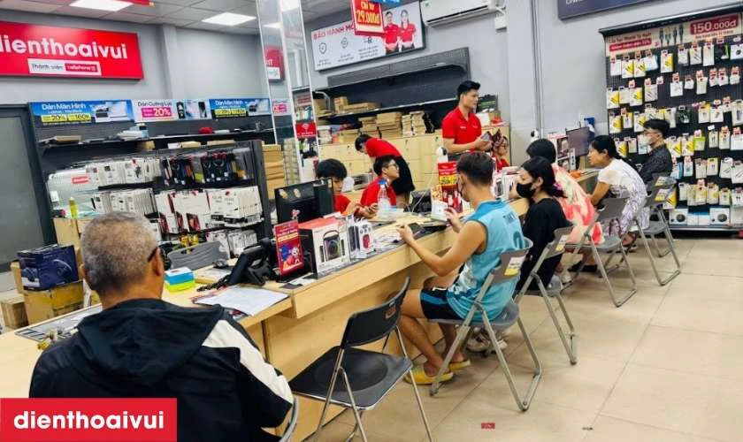 Quy tr&igrave;nh sửa chữa minh bạch, kh&aacute;ch h&agrave;ng c&oacute; thể quan s&aacute;t trực tiếp