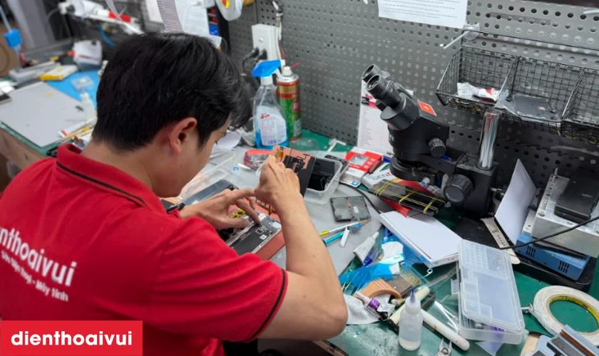Quy tr&igrave;nh thay main OPPO tại Điện Thoại Vui